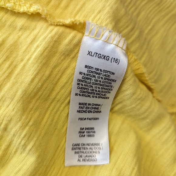 Woman's top - Picture 4 of 4